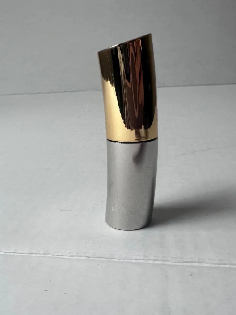 Byredo lipstick red and blue